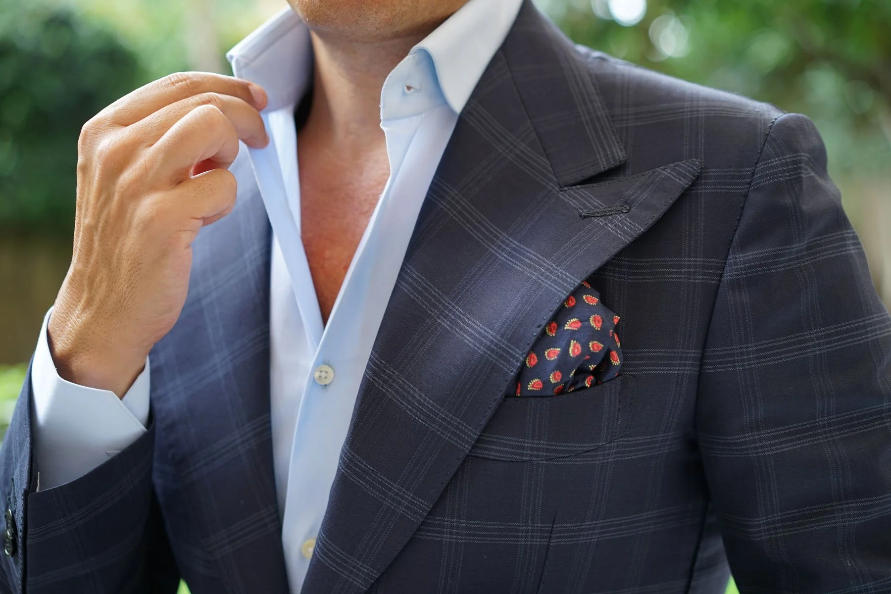 Milano Navy Blue Paisley Pocket Square - Image 5