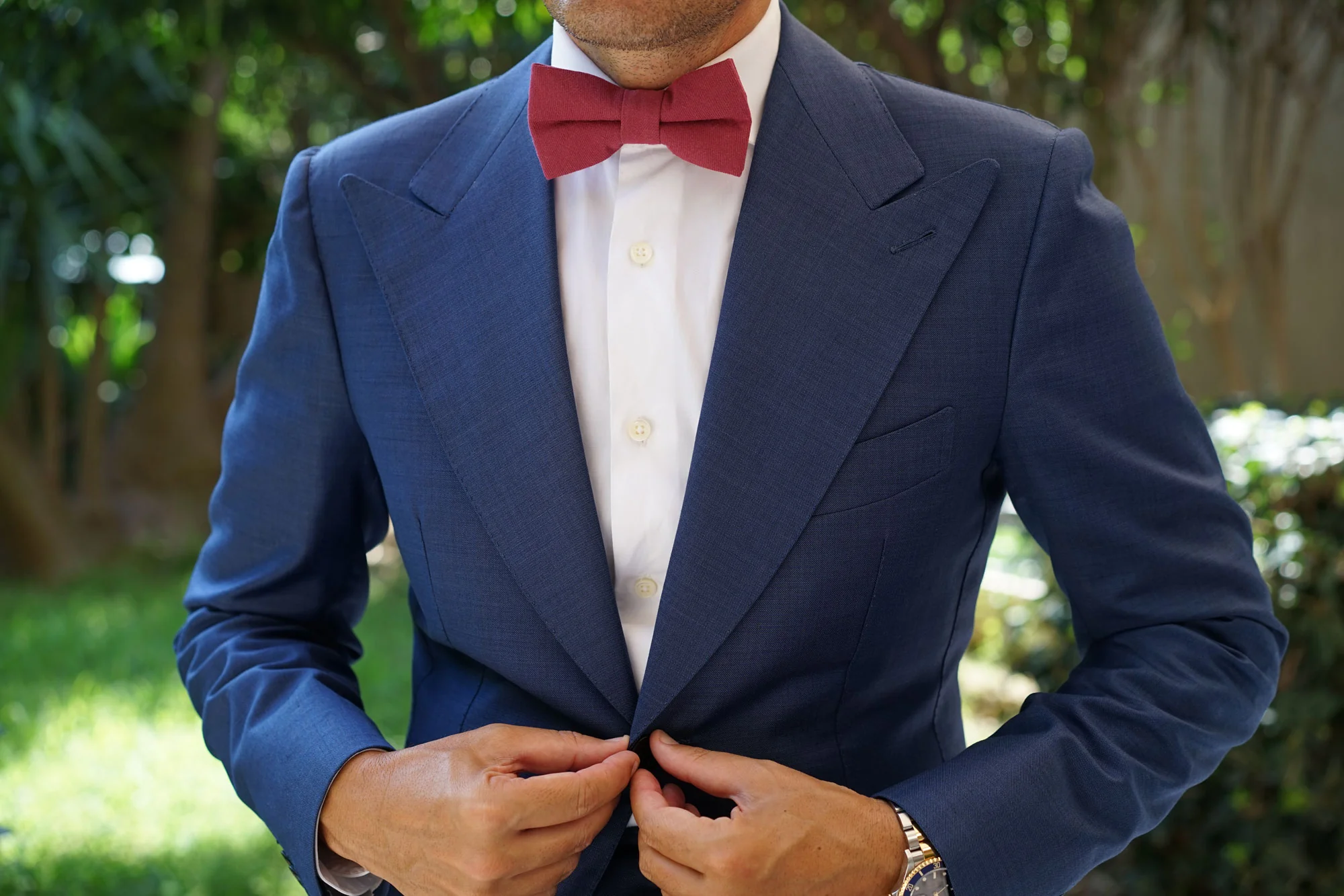 Mulberry Linen Bow Tie - Image 3