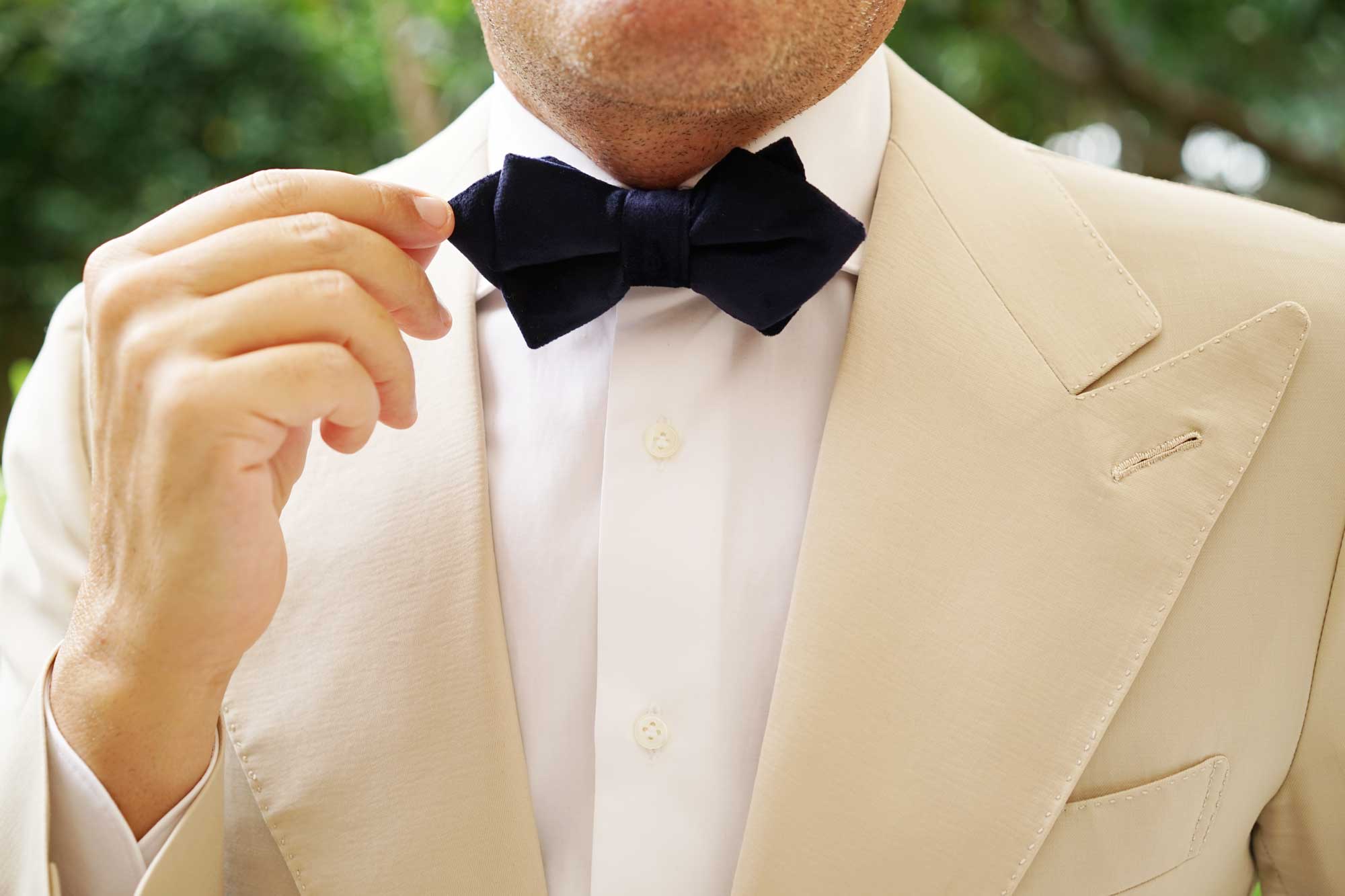 Navy Blue Bond Diamond Velvet Bow Tie - Image 10