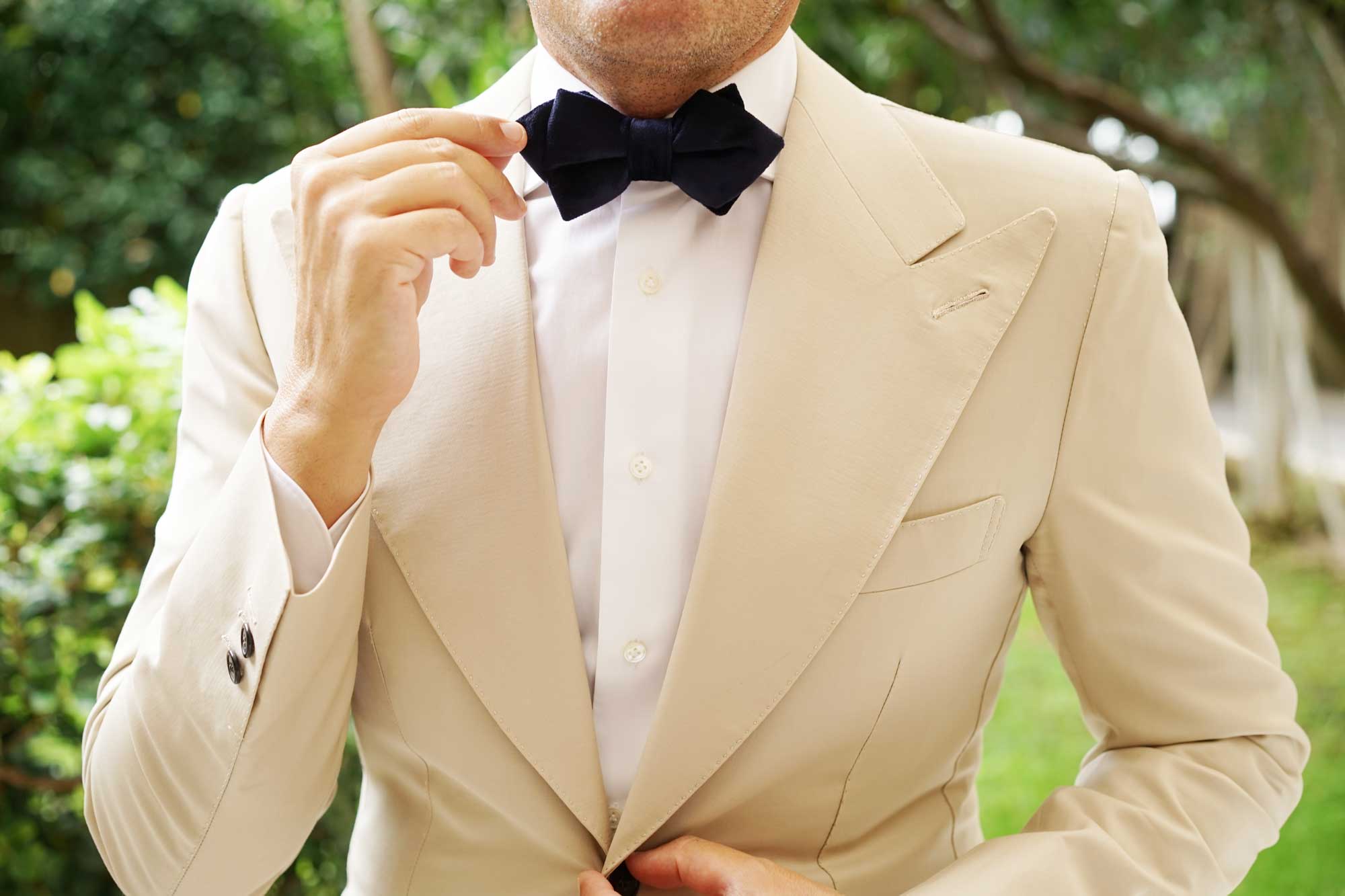 Navy Blue Bond Diamond Velvet Bow Tie - Image 7
