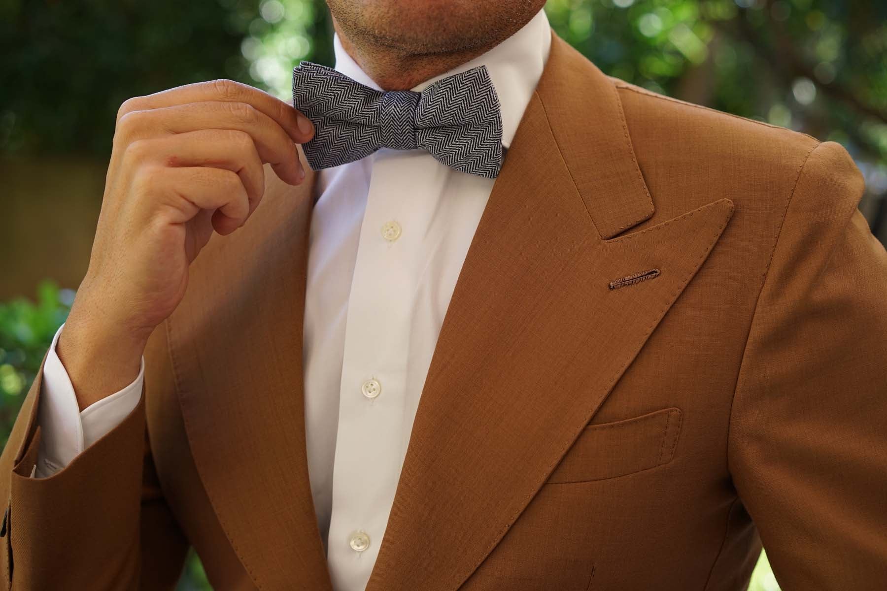 Navy Blue Herringbone Linen Bow Tie - Image 5
