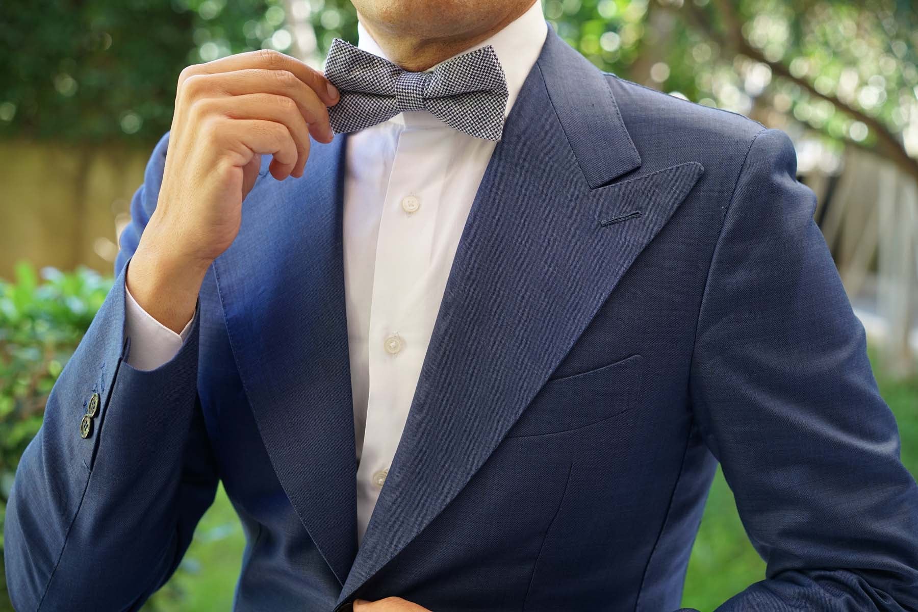 Navy Blue Houndstooth Linen Bow Tie - Image 3