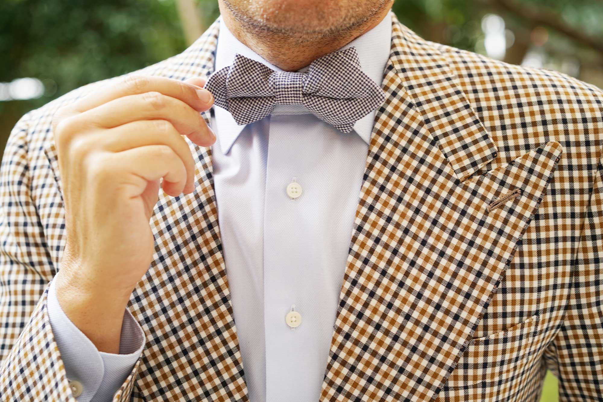 Navy Blue Houndstooth Linen Diamond Bow Tie - Image 4