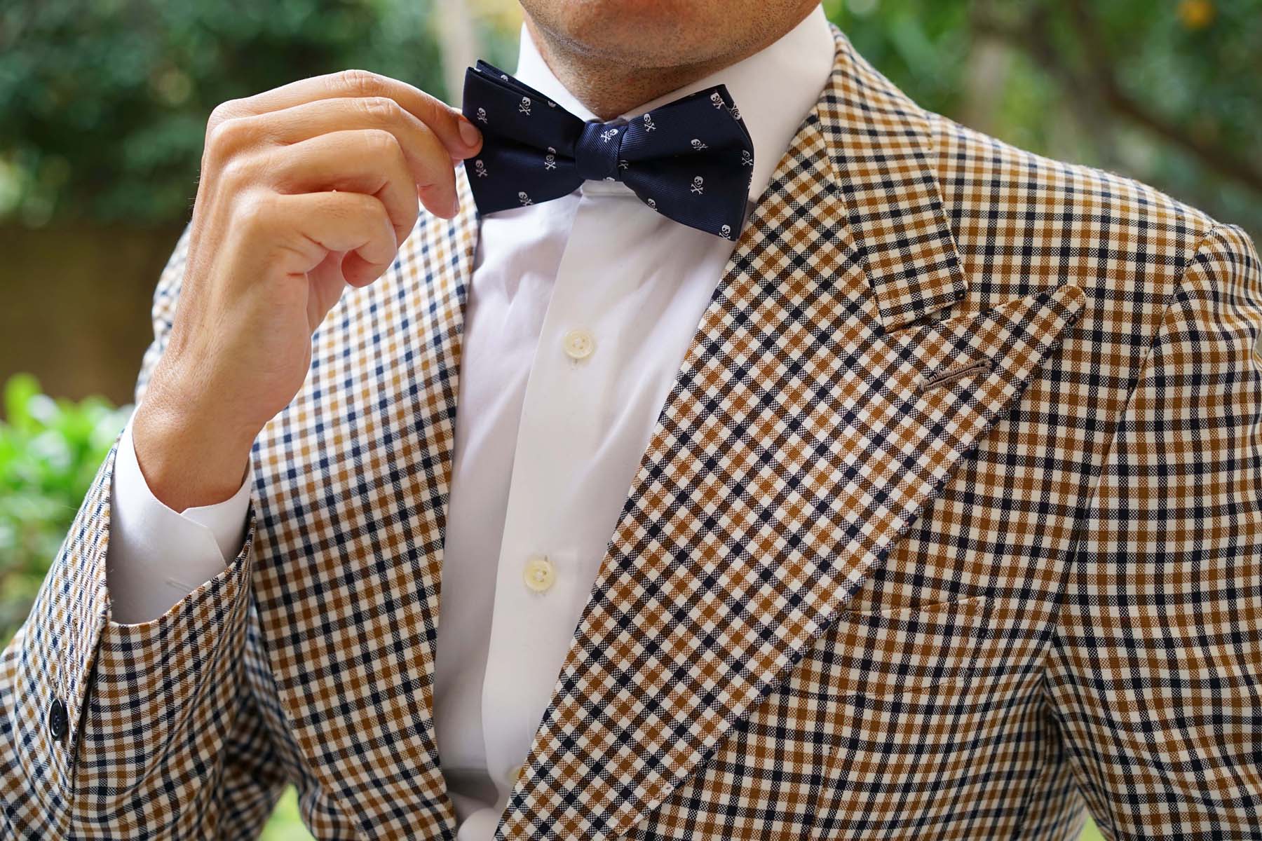 Navy Blue Pirate Skull Bow Tie - Image 3