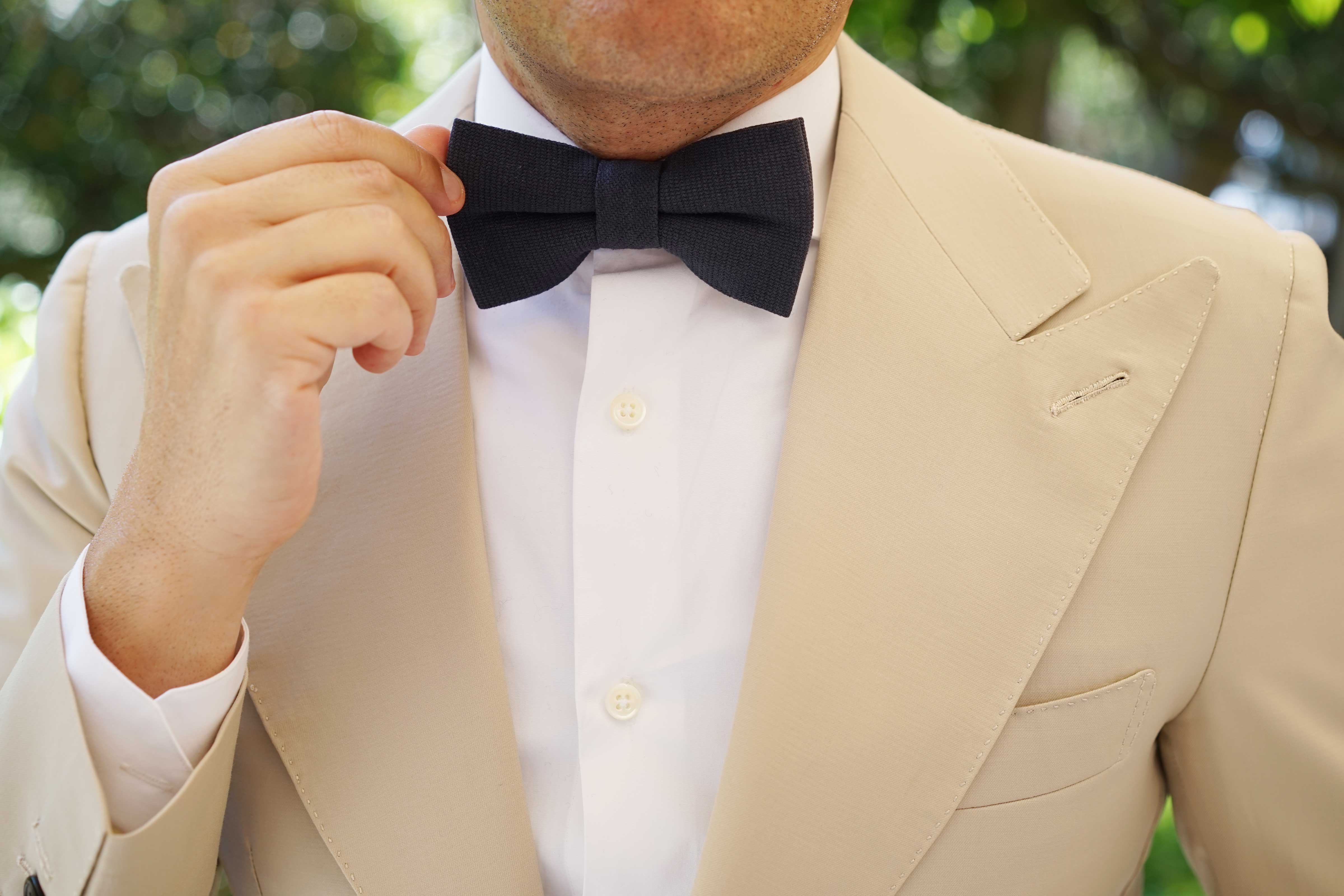 Öland Navy Blue Linen Bow Tie - Image 7