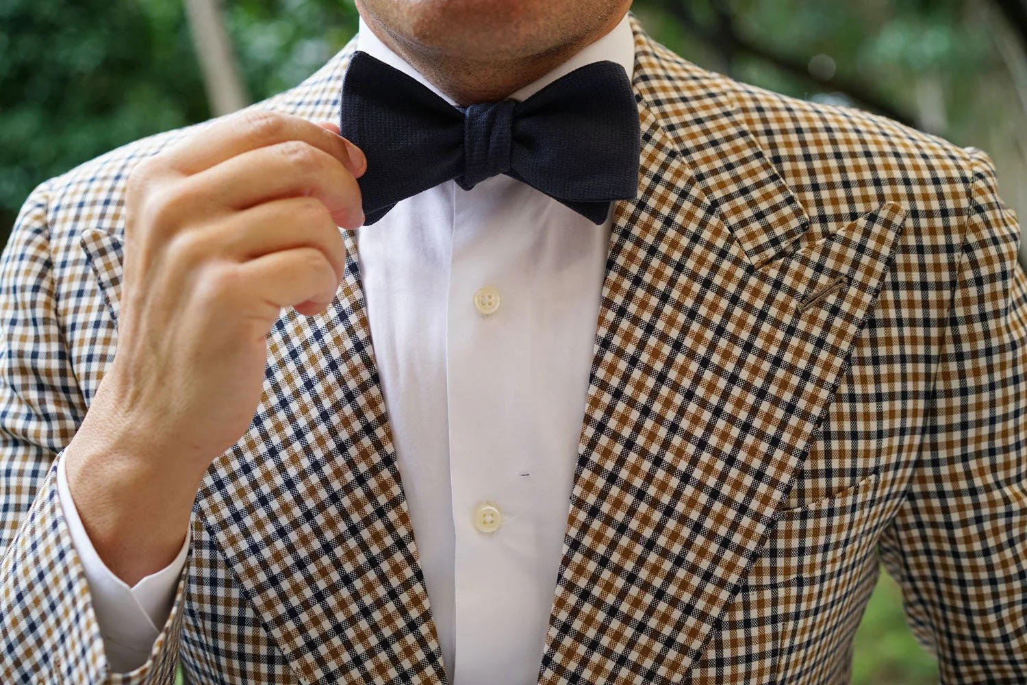Öland Navy Blue Linen Self Bow Tie - Image 7