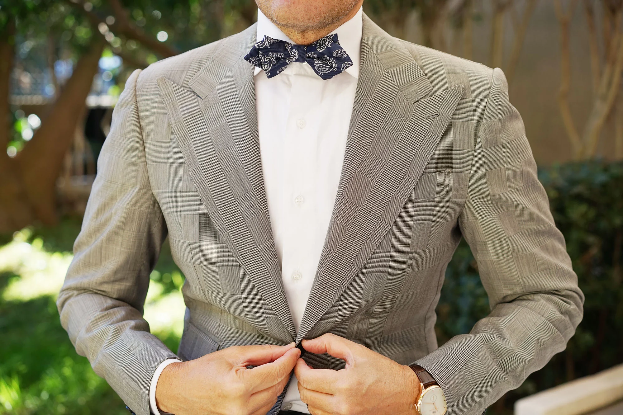 Paisley Navy Blue Diamond Bow Tie - Image 3
