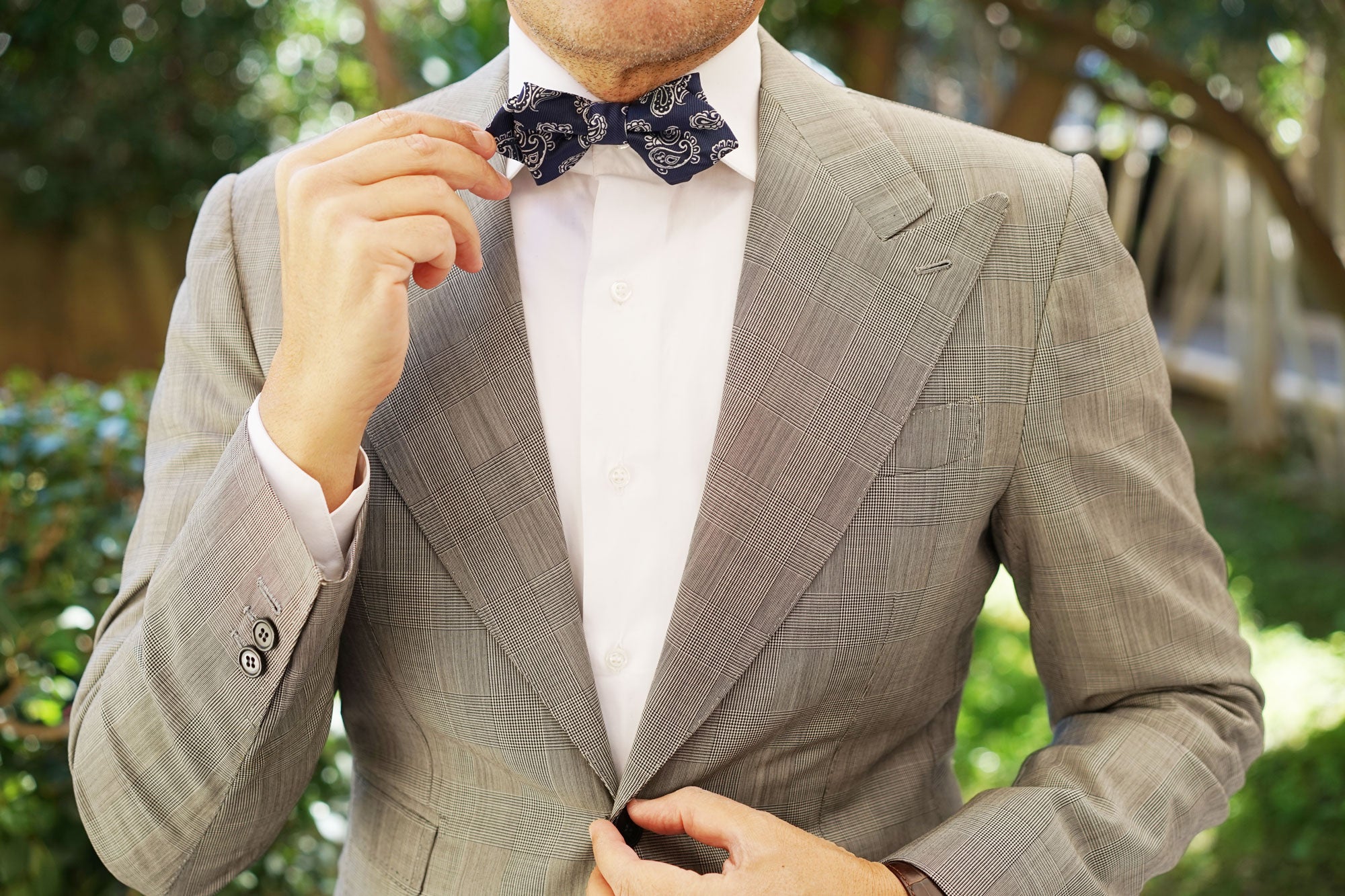 Paisley Navy Blue Diamond Bow Tie - Image 6