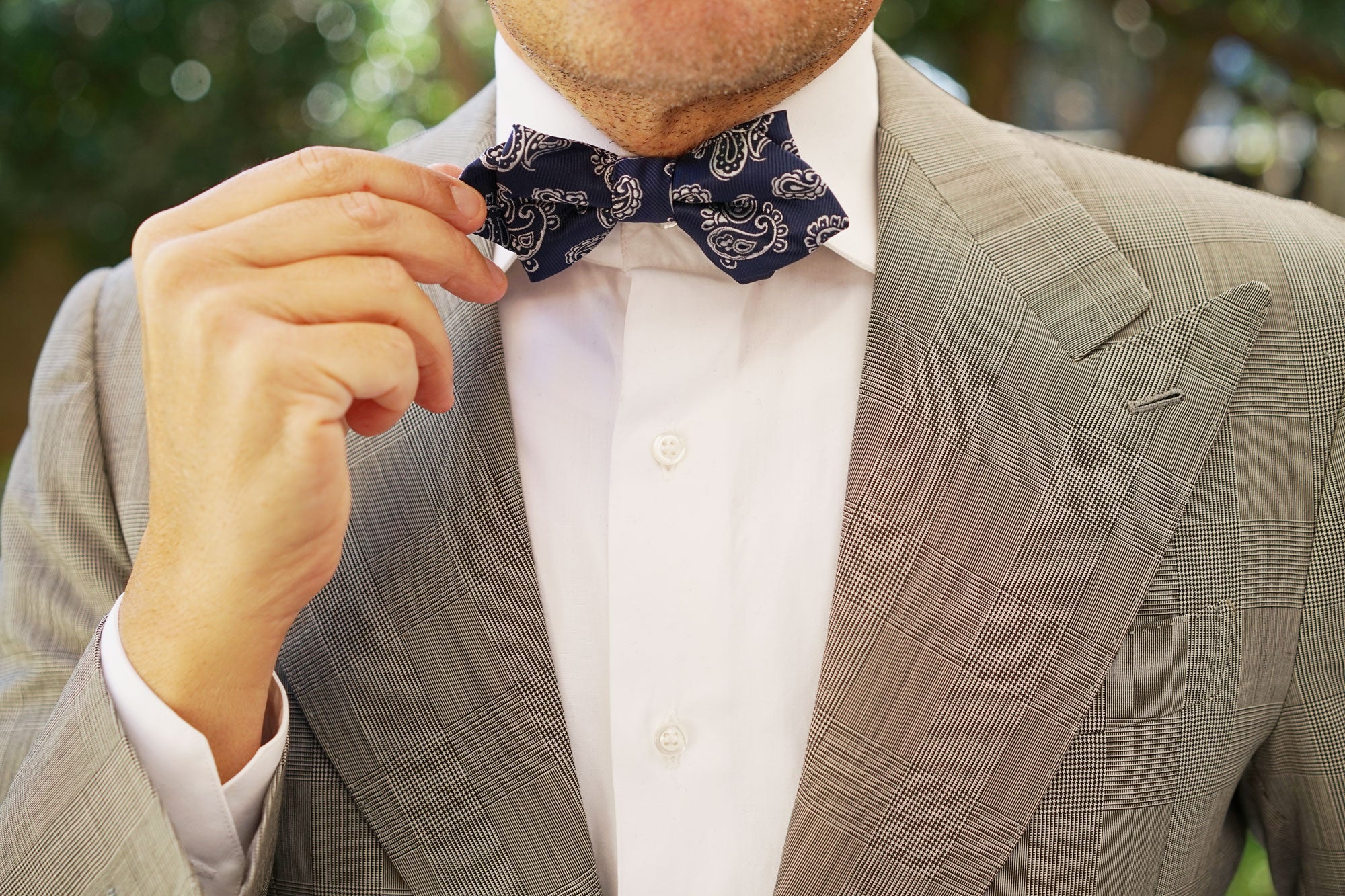 Paisley Navy Blue Diamond Bow Tie - Image 7