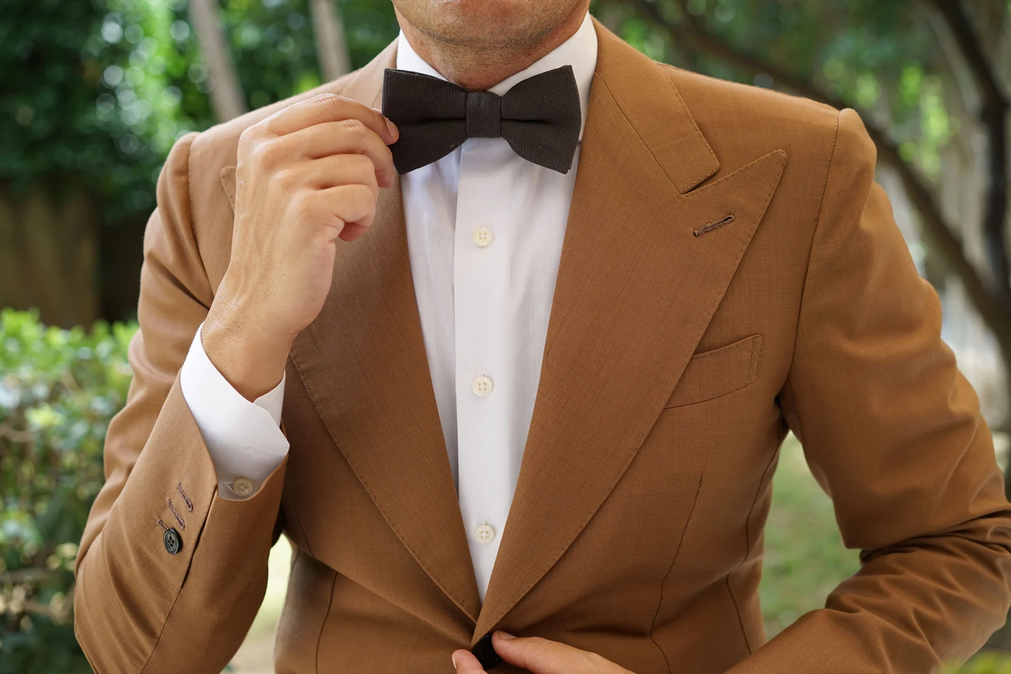 Paros Charcoal Linen Bow Tie - Image 5