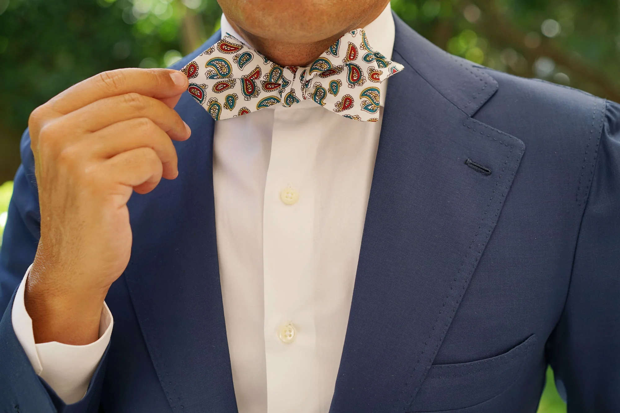 Ponte Vecchio White Paisley Diamond Self Bow Tie - Image 9