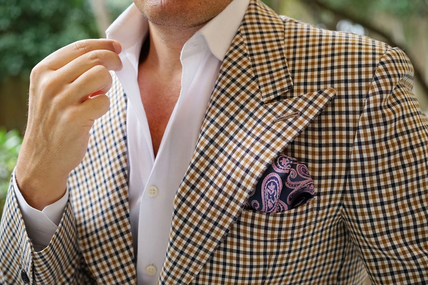 Qajar Dynasty Purple Paisley Pocket Square - Image 4