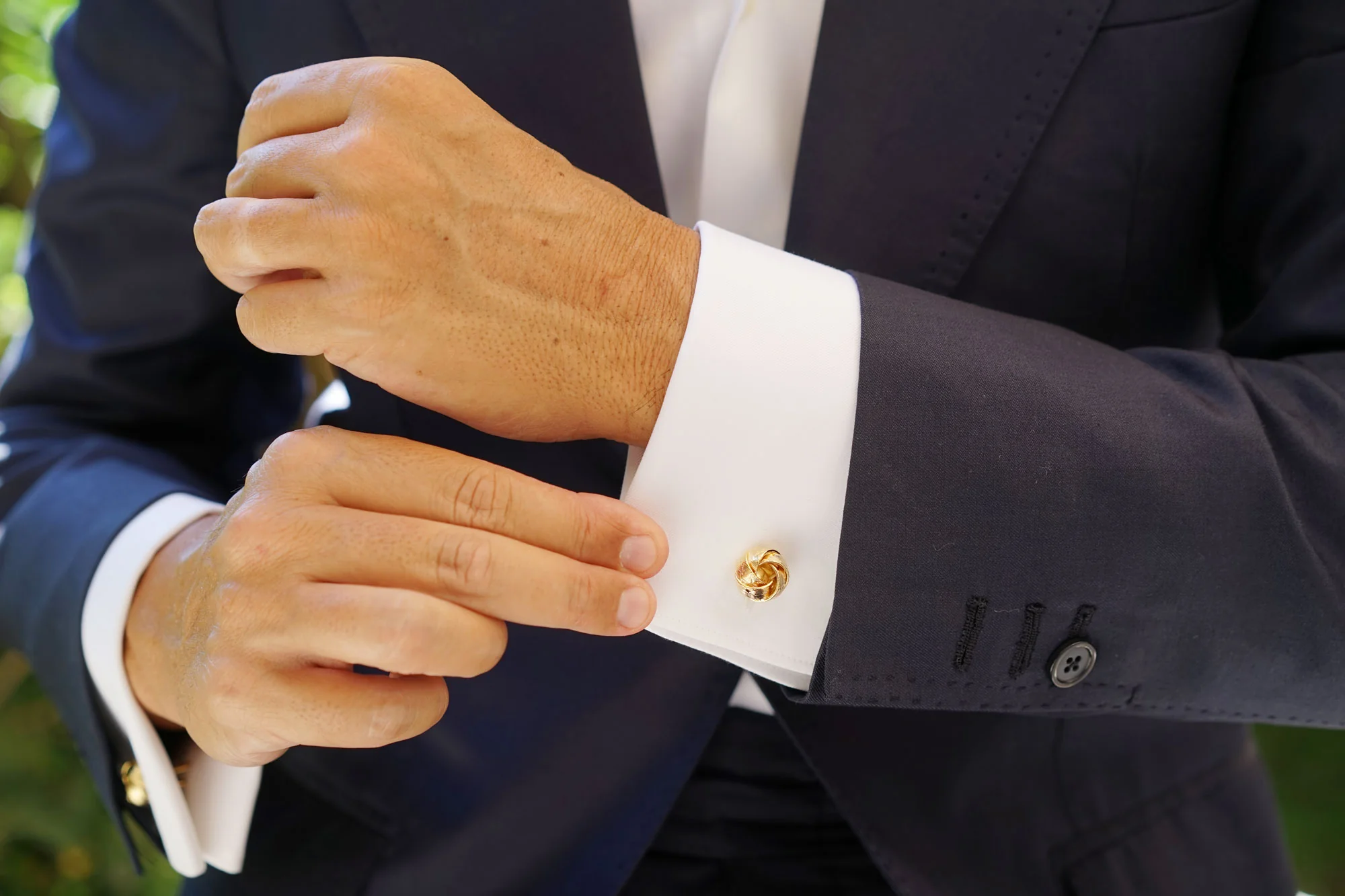 Ribbon Sphere Gold Cufflinks - Image 9