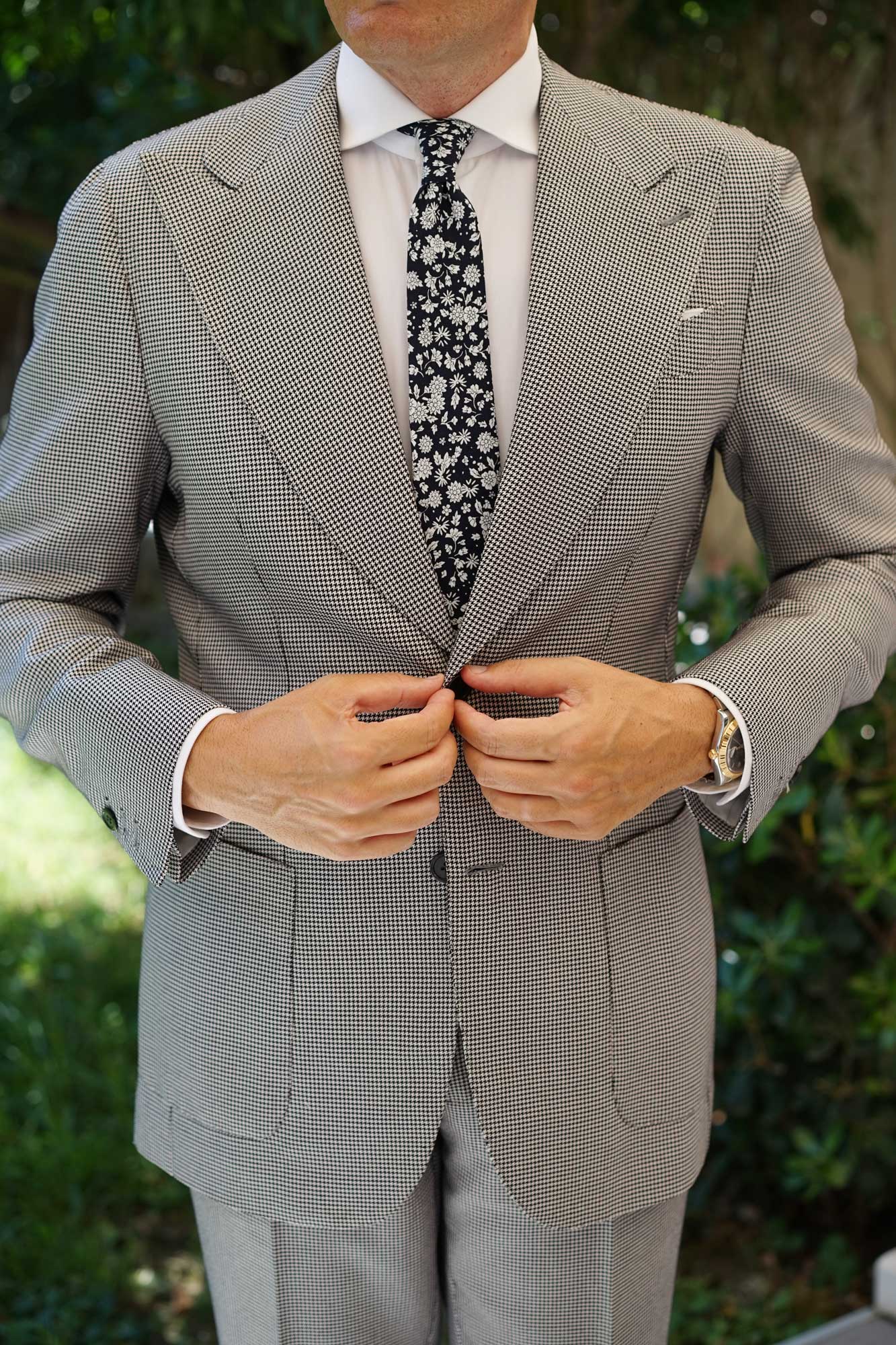 Seoul Forest Dark Navy Floral Skinny Tie - Image 7
