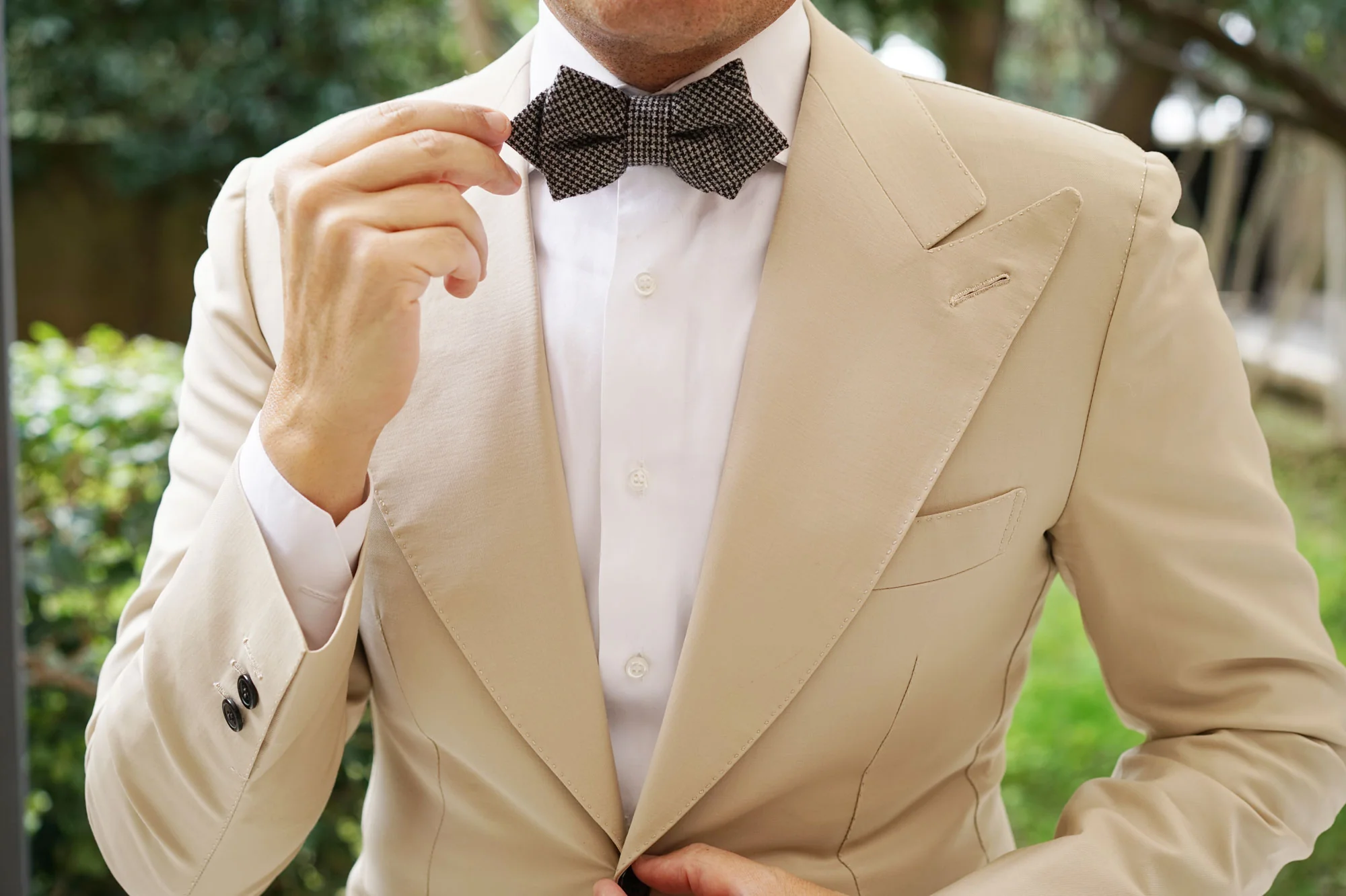 Sheepish Black Houndstooth Wool Diamond Bow Tie - Image 7