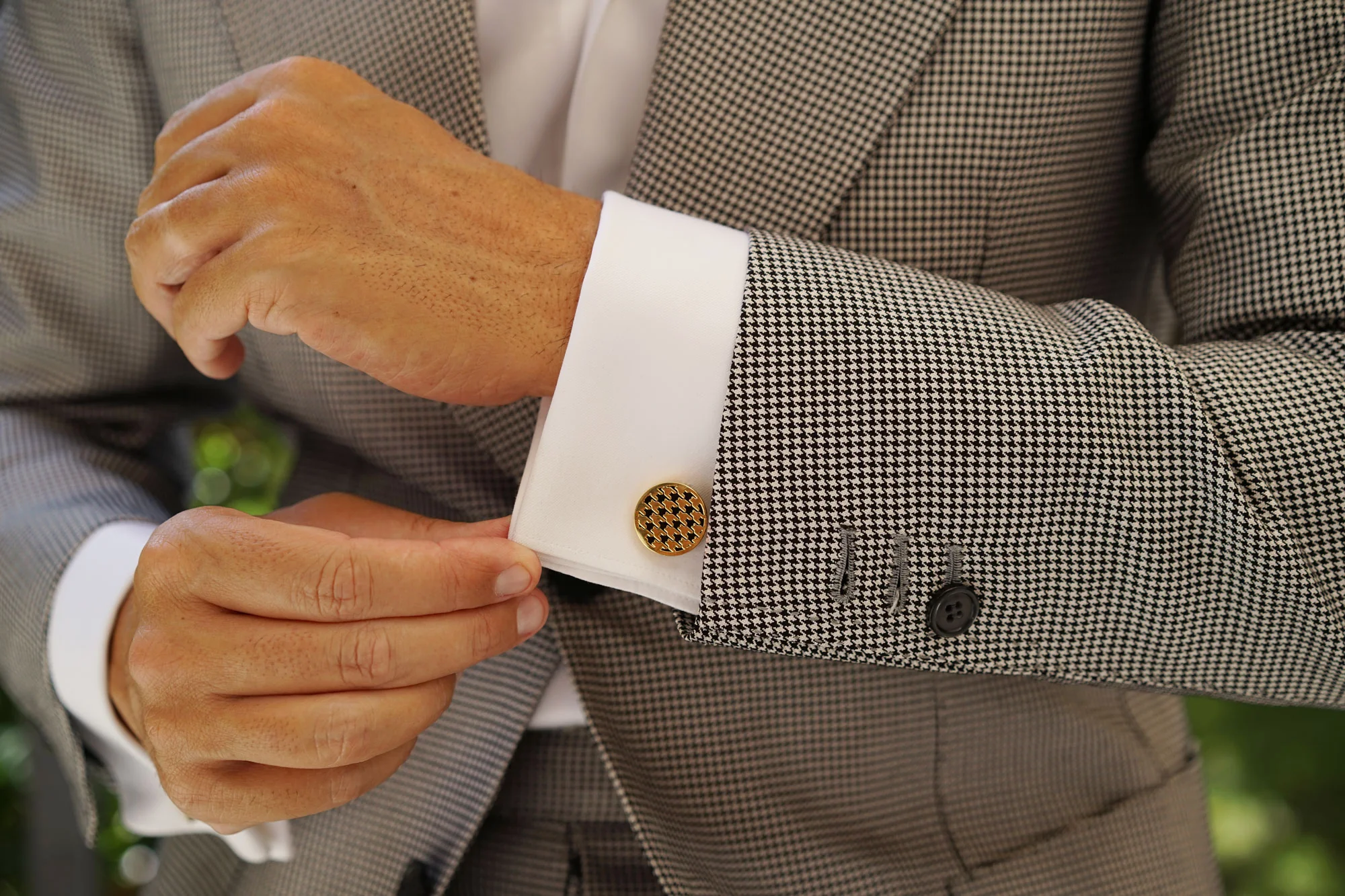 Sir Stewart Black and Gold Cufflinks - Image 7