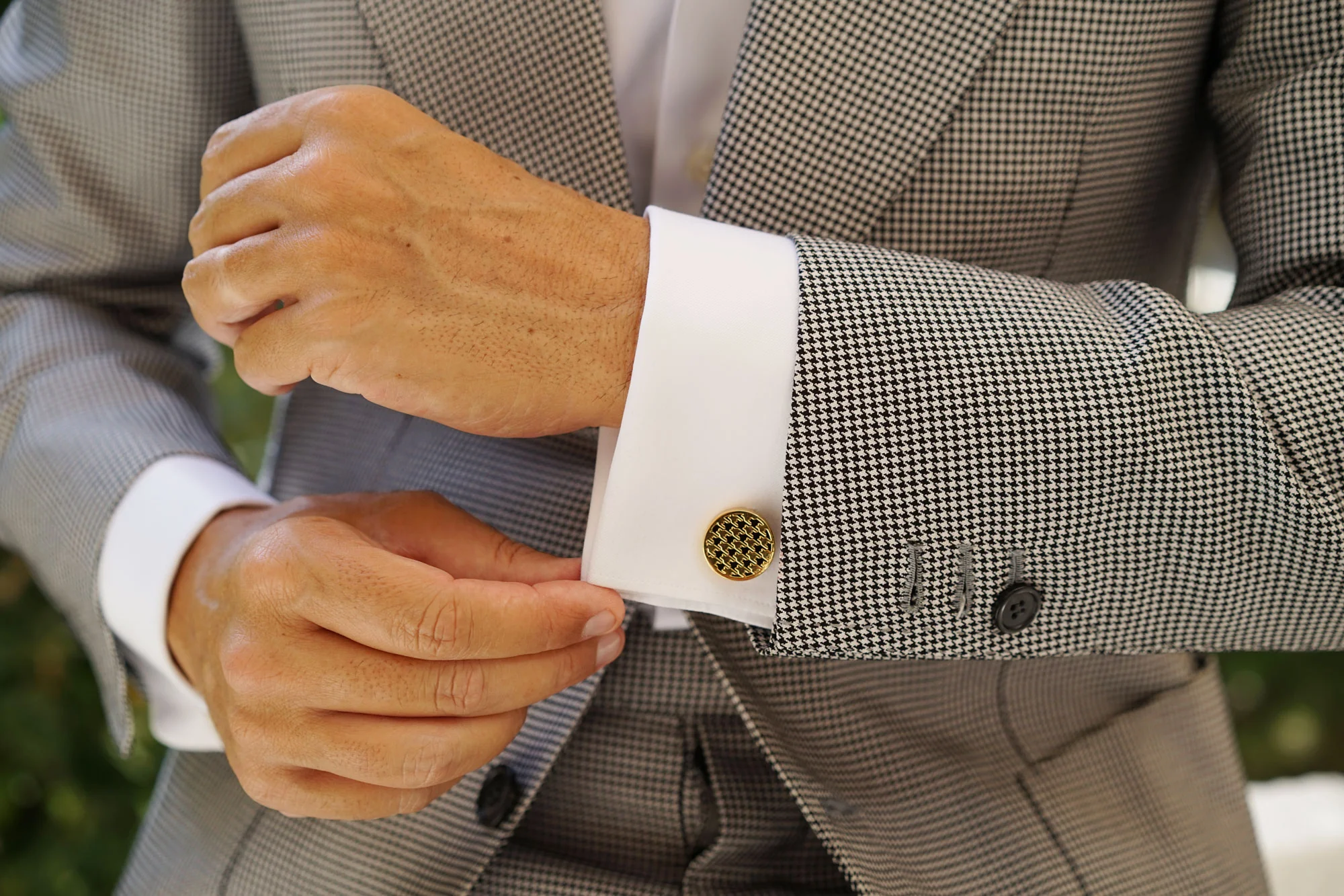 Sir Stewart Black and Gold Cufflinks - Image 8