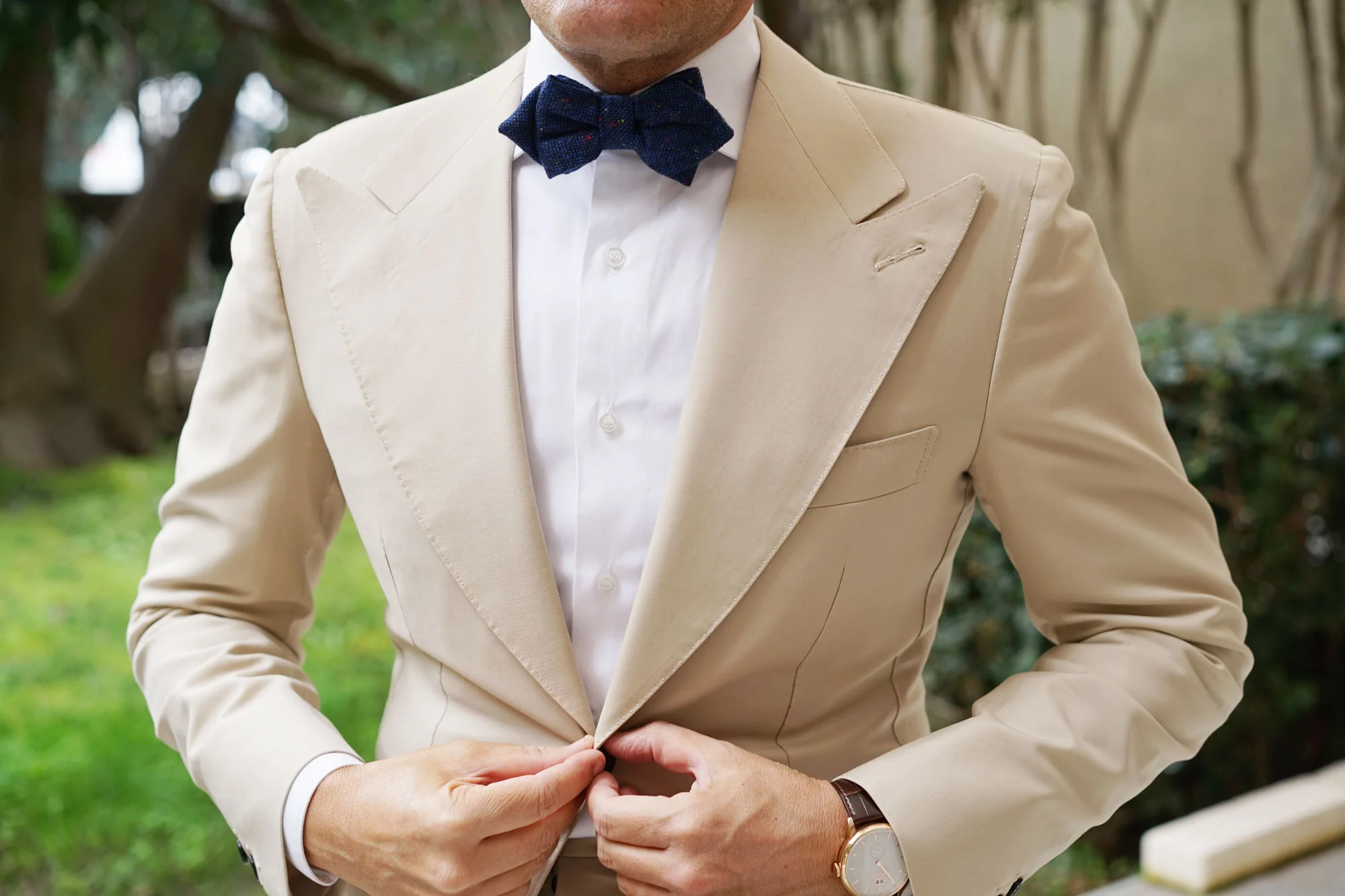 Speckles on Blue Donegal Diamond Bow Tie - Image 3