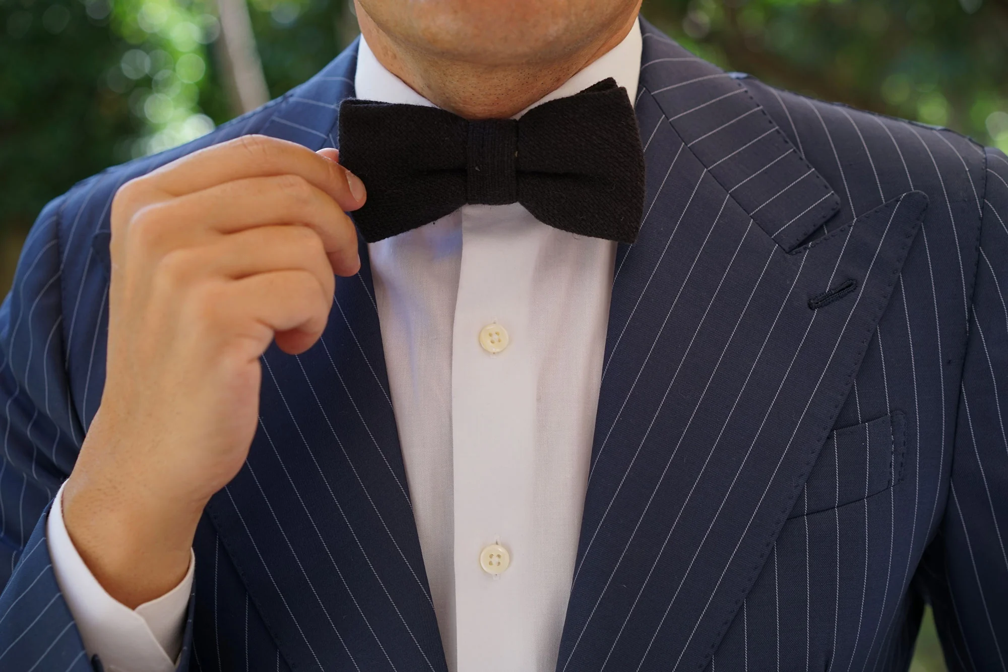 St Lucia Black Linen Bow Tie - Image 8