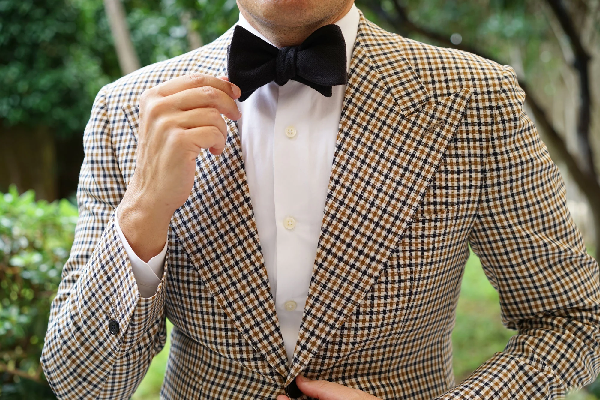 St Lucia Black Linen Self Bow Tie - Image 6