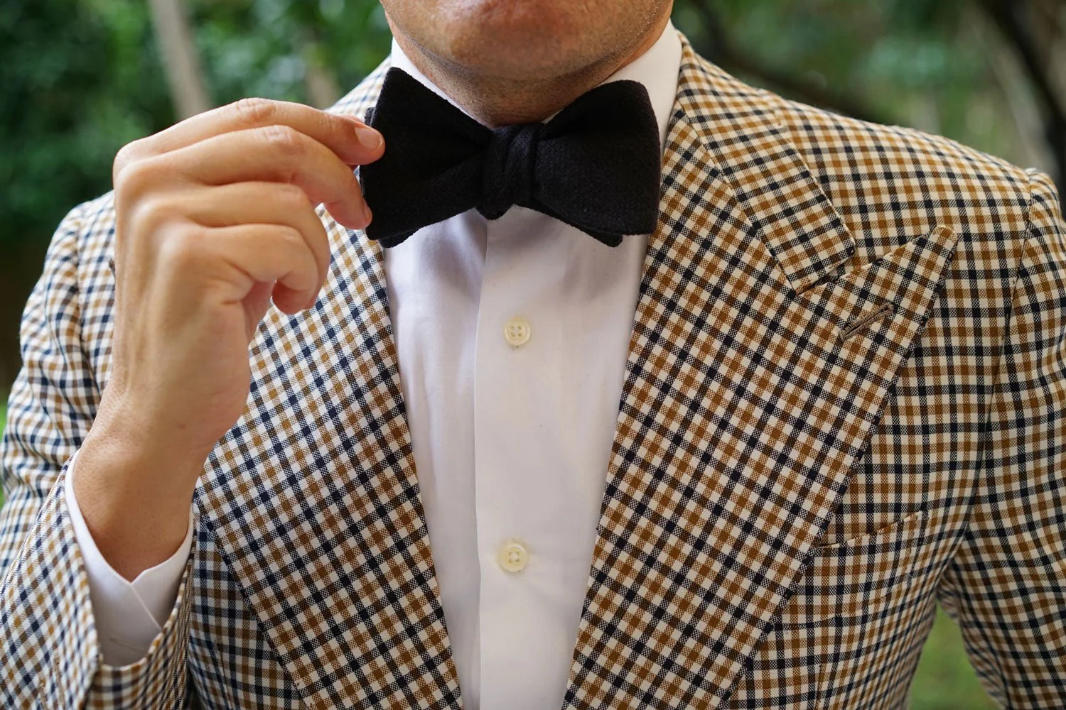 St Lucia Black Linen Self Bow Tie - Image 7