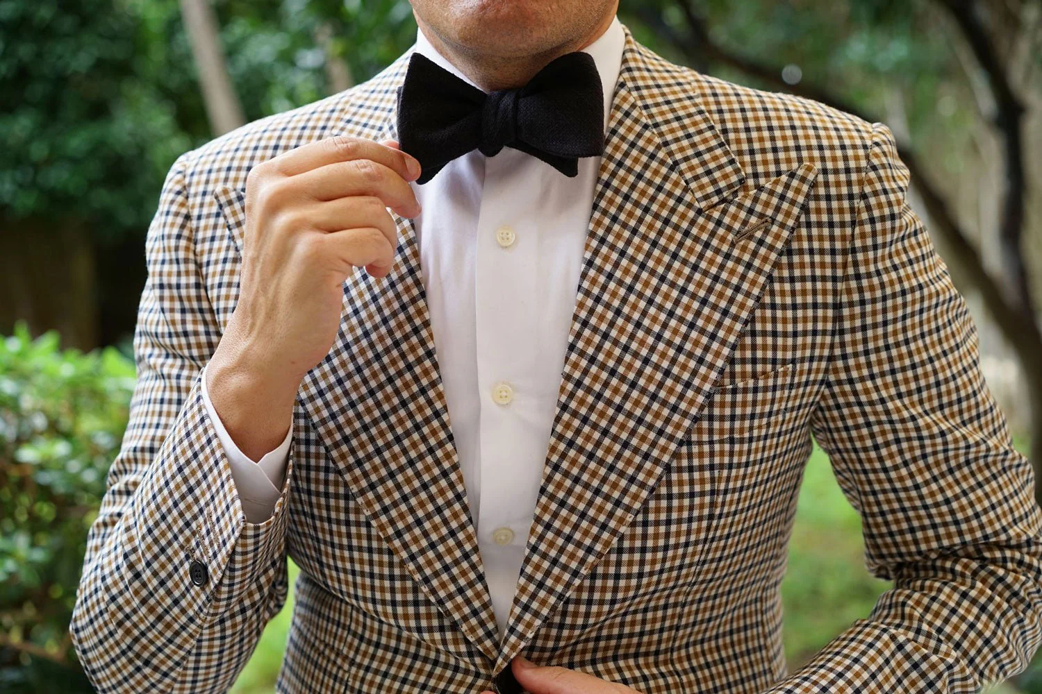 St Lucia Black Linen Self Bow Tie - Image 9