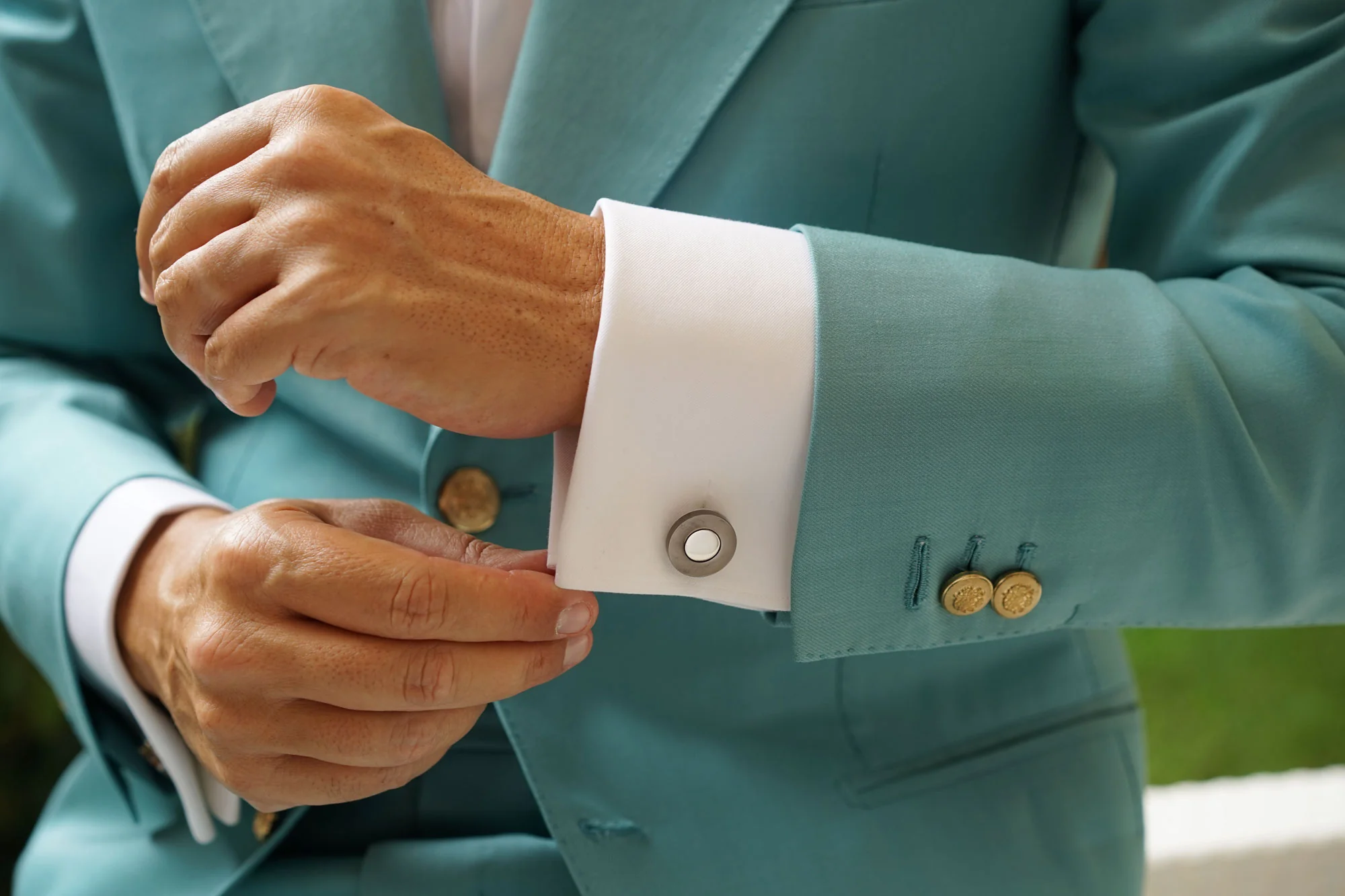 The Kingsman Black and Silver Cufflinks - Image 10
