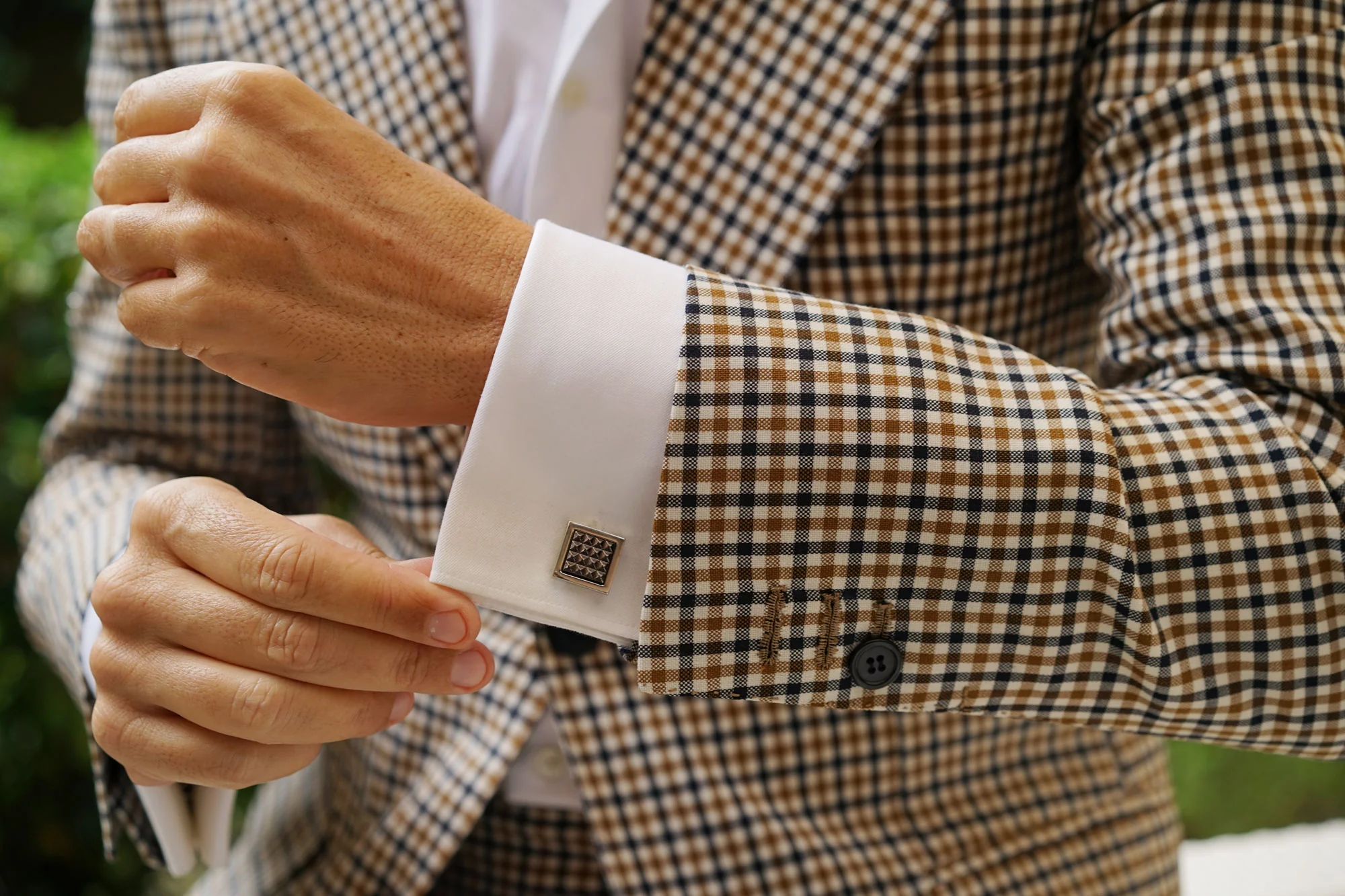 The Silver with Gunmetal Egyptian Pyramids Cufflinks - Image 10