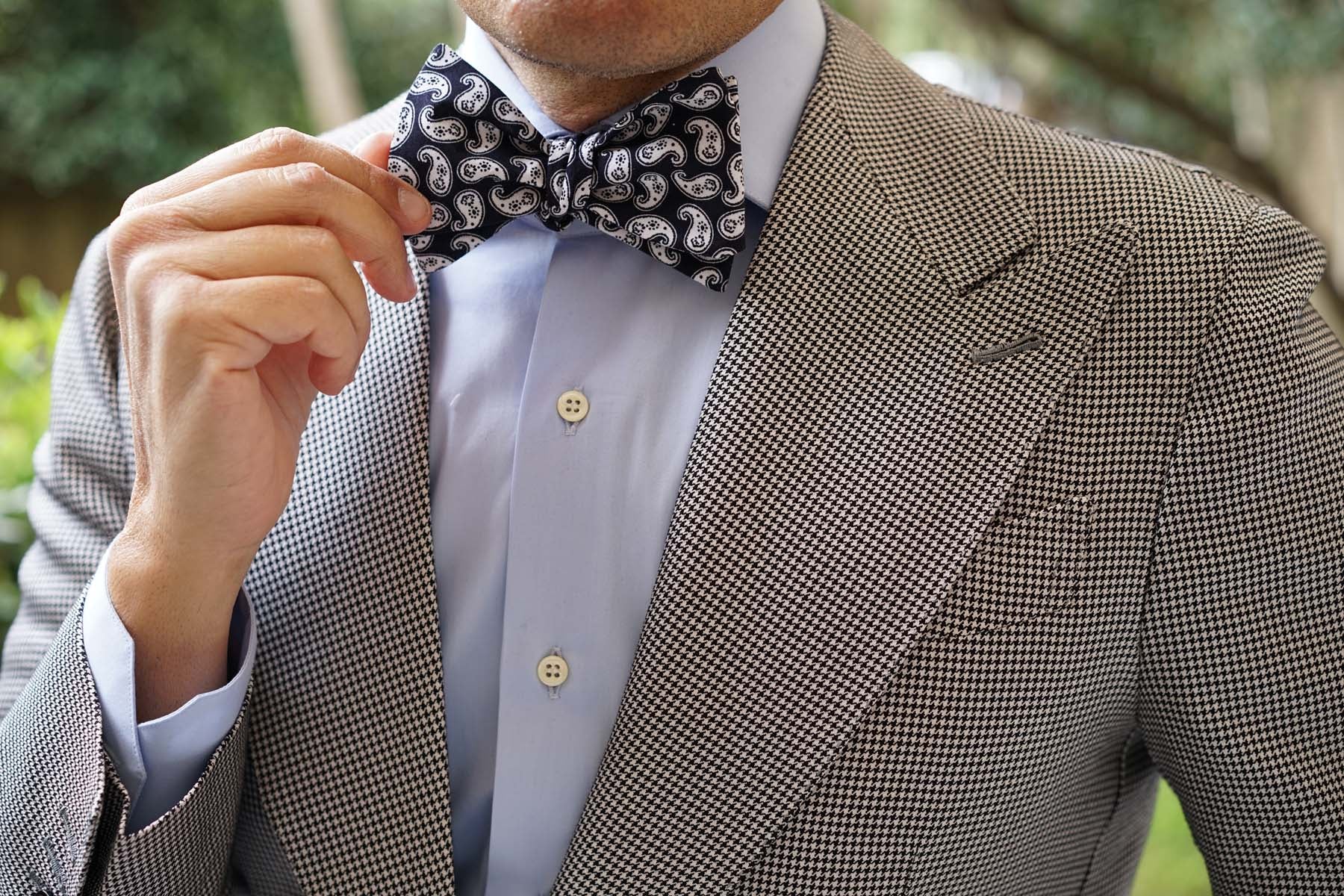 Van Gogh Teardrop Paisley Self Bow Tie - Image 4