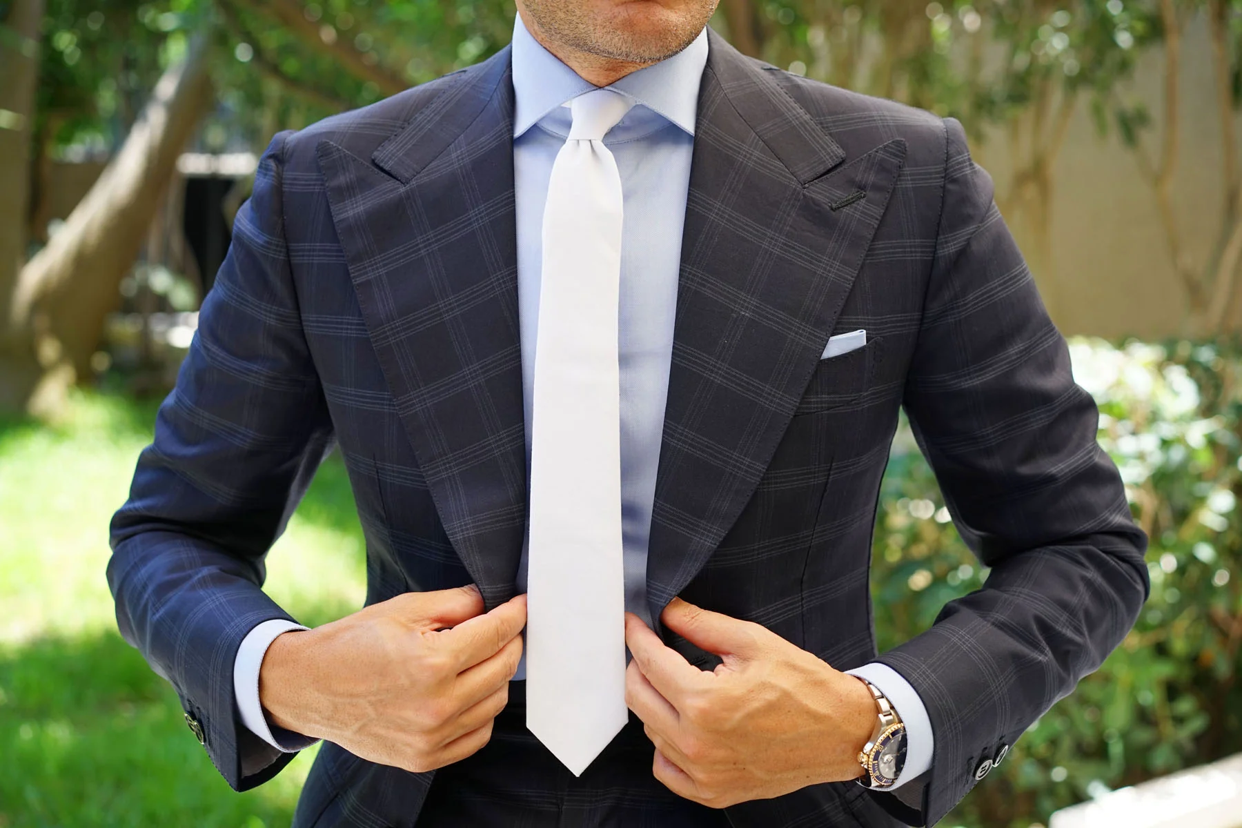 White Velvet Skinny Tie - Image 4