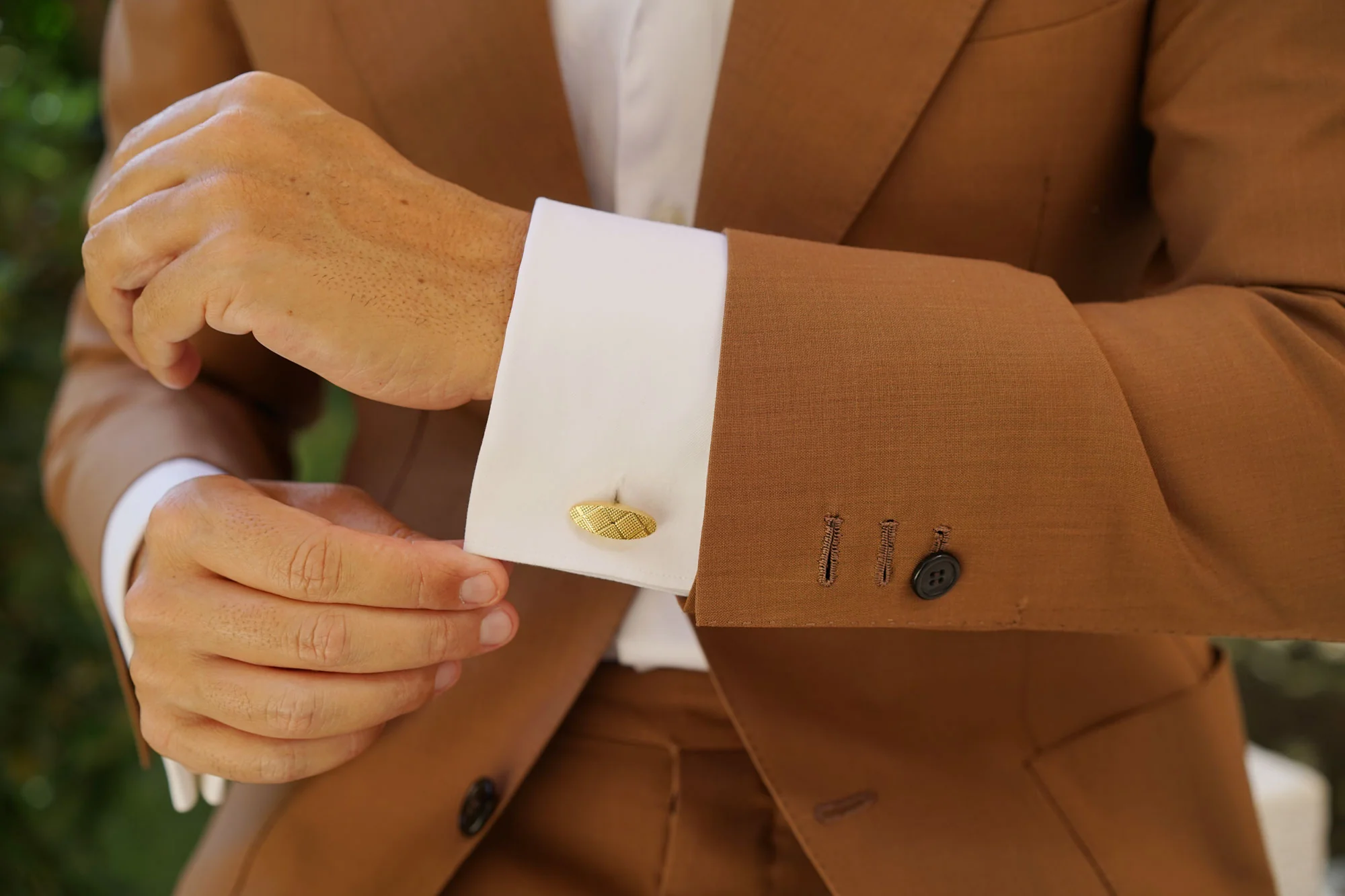 William the Conqueror Gold Cufflinks - Image 6