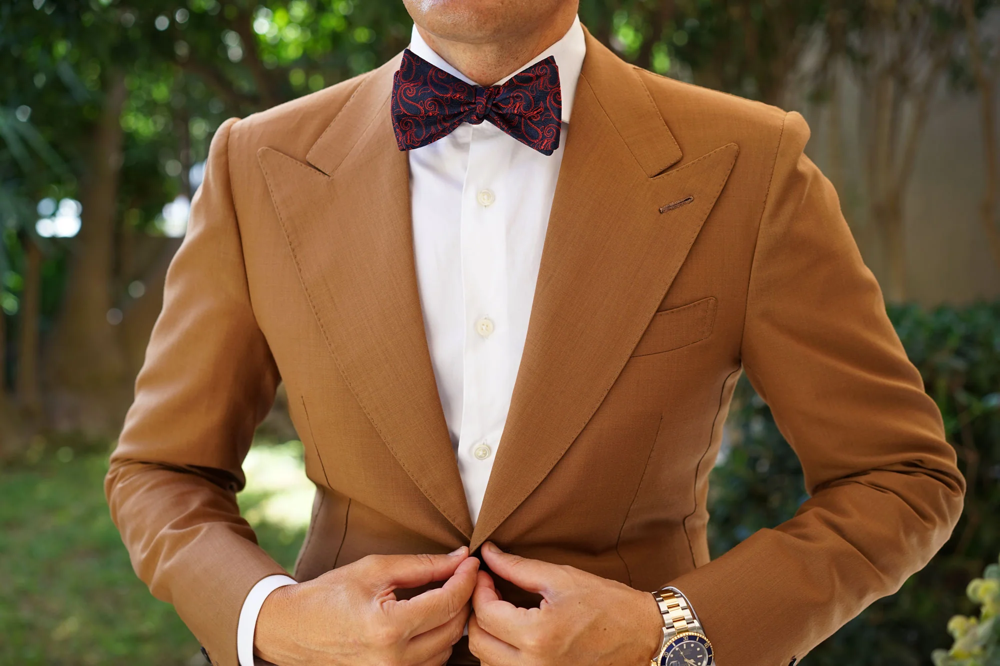 Yazd Red Paisley Self Bow Tie - Image 4
