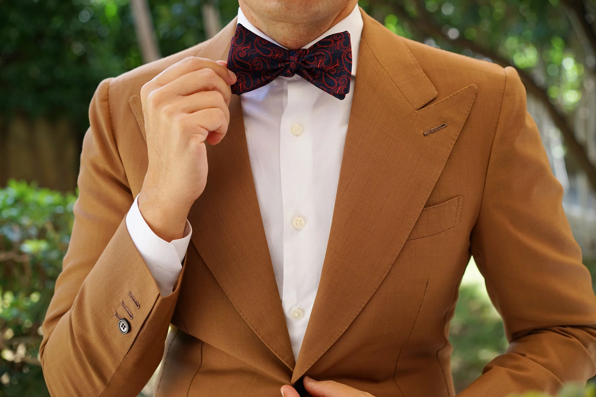 Yazd Red Paisley Self Bow Tie - Image 6
