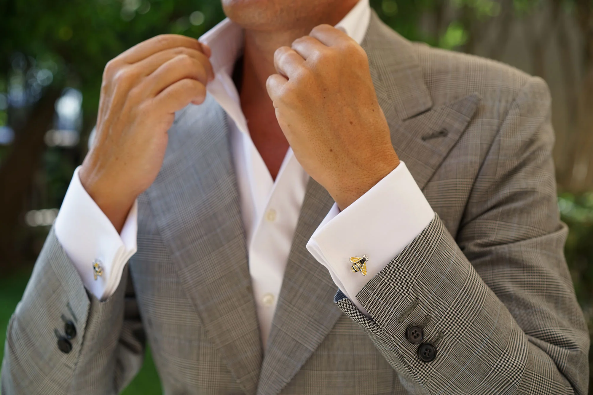 Yellow Bumble Bee Cufflinks - Image 3