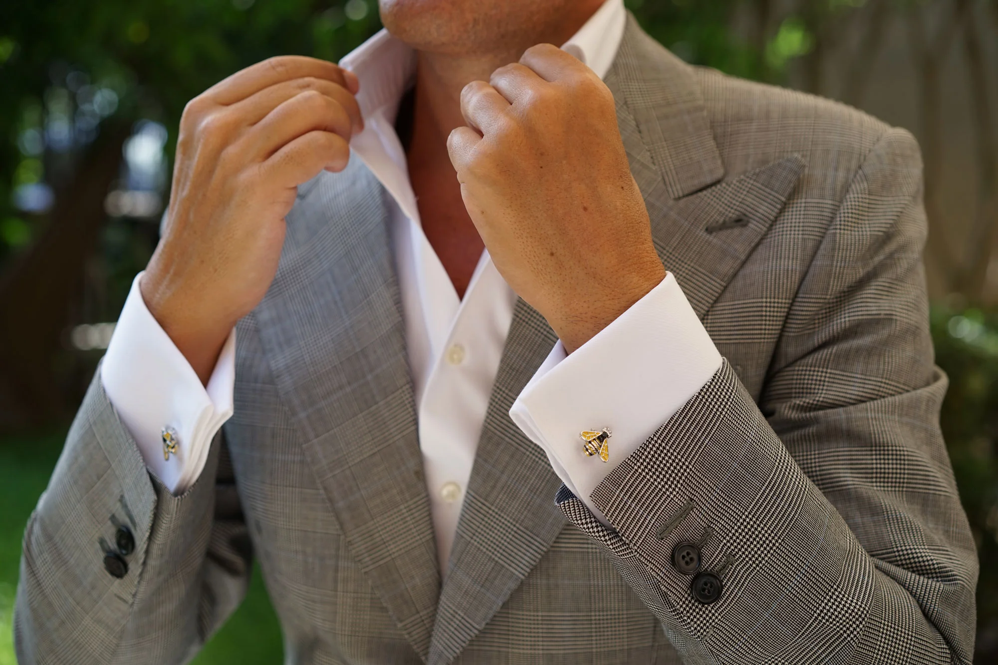 Yellow Bumble Bee Cufflinks - Image 4