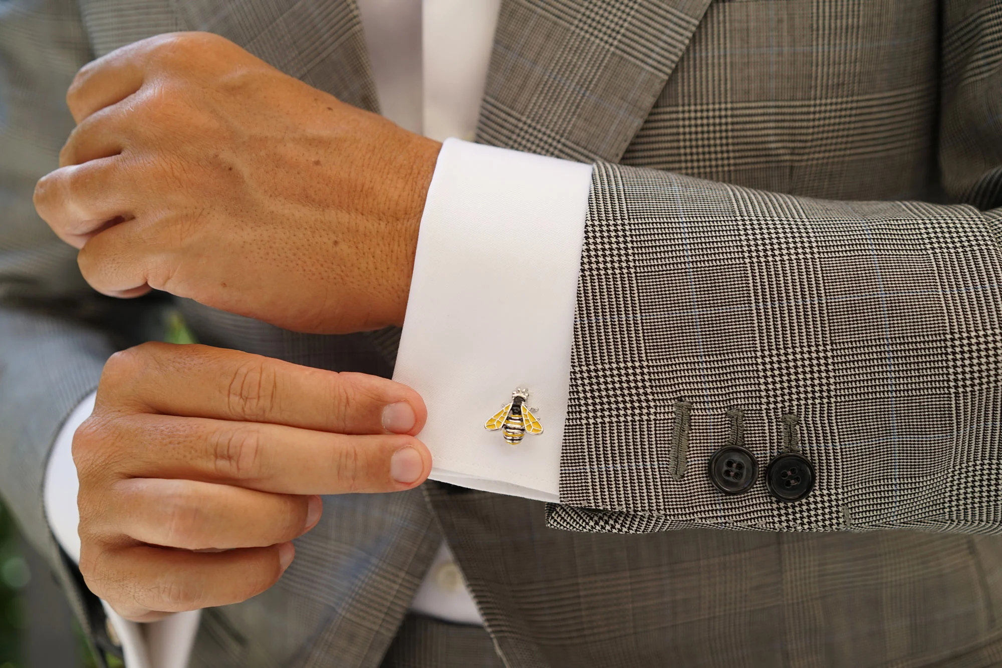 Yellow Bumble Bee Cufflinks - Image 6