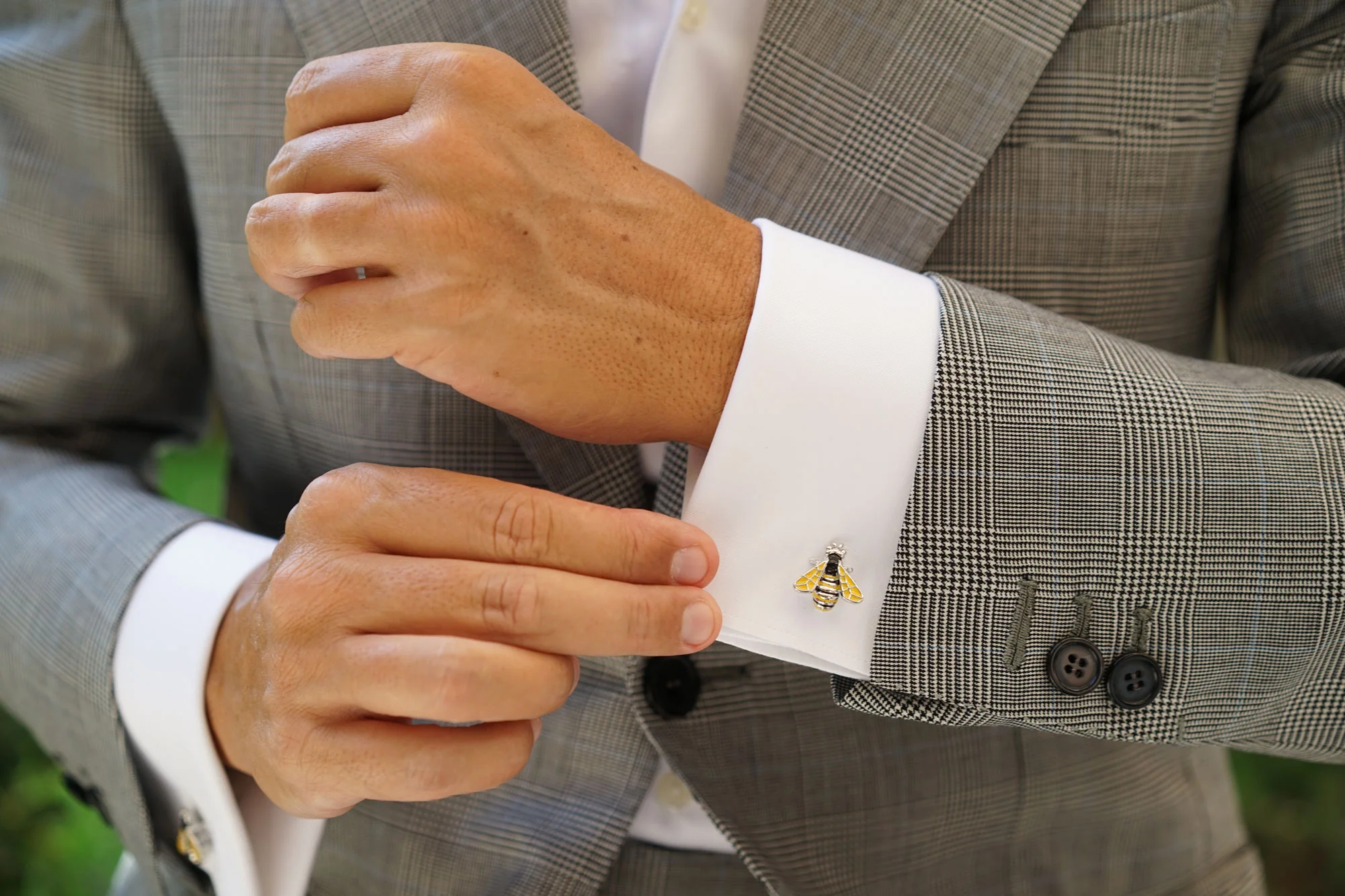 Yellow Bumble Bee Cufflinks - Image 7